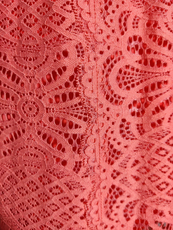 Highly Preppy Vestido Coral de Encaje