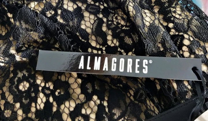 ALMAGORES Vestido Asimétrico de Encaje Negro