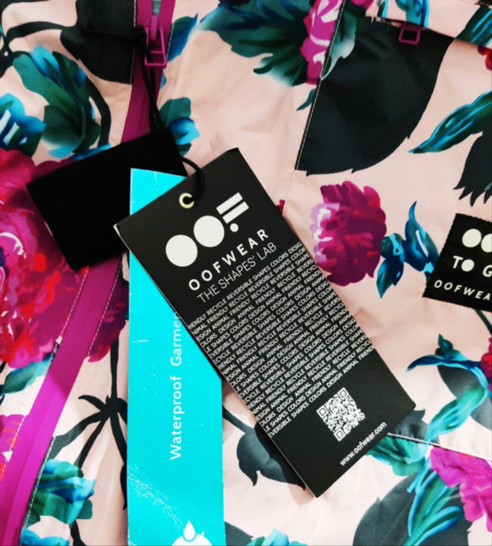 Off Wear Chubasquero Flores