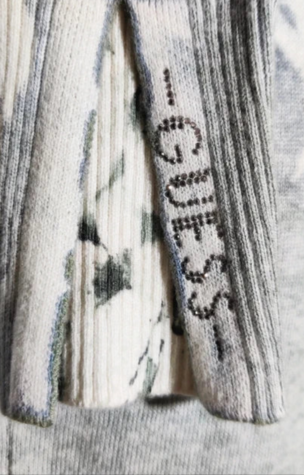 Guess “inside-out” Floral