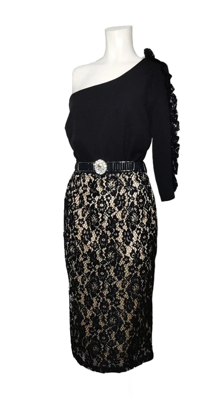 ALMAGORES Vestido Asimétrico de Encaje Negro